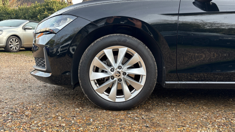 Skoda Superb 2.0 TDI SE Technology 5dr DSG Diesel Estate